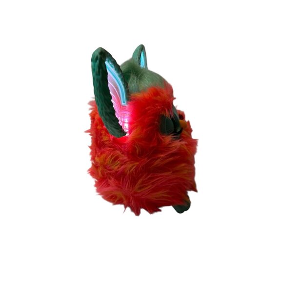 Furby 2023 Coral Interactive Toy With Light-Up Eyes & Colorful Fur tested - Picture 4 of 5